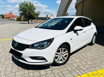 •Opel Astra Turbo Dynamic 105k •Kúpené v SR •len 79 000km - 2
