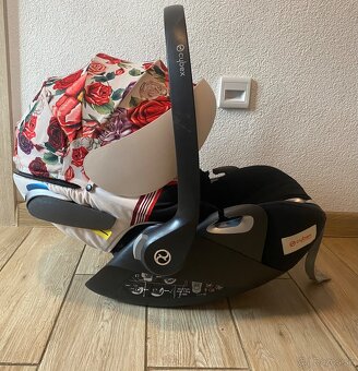Cybex vajičko + otočna základňa - 2