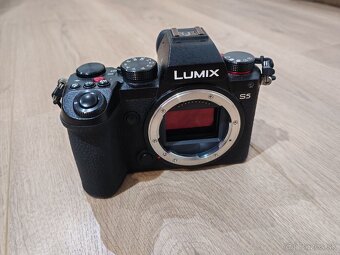 Predám Panasonic Lumix DC-S5 - telo - 2