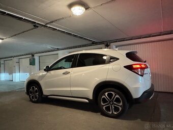 Honda HR-V 1.5 i-VTEC Executive CVT - 2