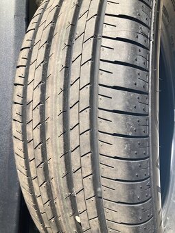 Bridgestone Alenza 225/60/18 100H - 2