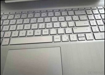 Predám HP 15 8gb ram Čítať inzerát - 2
