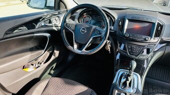 INSIGNIA SPORTS TOURER SW - 2