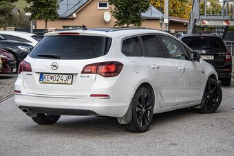 Opel Astra Sport Tourer ST 1.4 Turbo Dynamic - 2