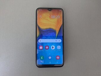 Samsung Galaxy A20e v dobrom stave - 2
