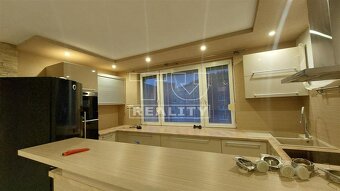 Neštandartný 4-izbový byt v Partizánskom na predaj - 2