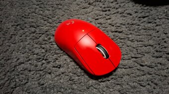 Logitech G PRO superlight červená - 2