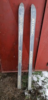 Predám detské lyže Atomic 135 cm - 2