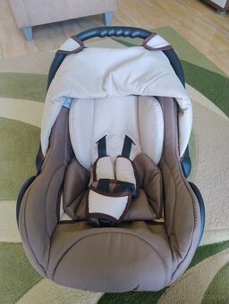 Autosedačka-vajíčko Karwala 0-10kg - 2