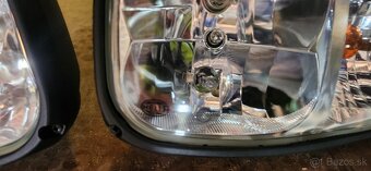 Predne Svetla Hella - 2