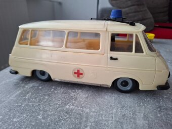 Škoda 1203,sanitka,kaden - 2