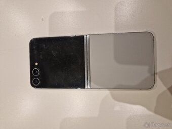 Samsung Galaxy Zflip 5 - 2