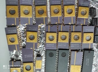 Kúpim keramické pamäte EPROM - 2