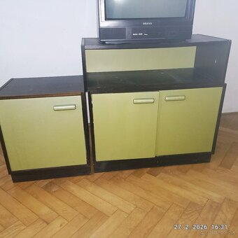 Darujem za odvoz skrine - 2