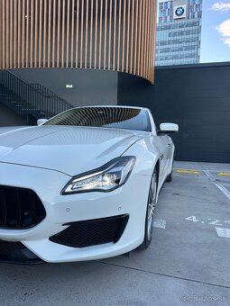 Predám Maserati Quattroporte SQ4 TROFEO 2017 - 2