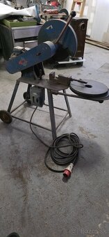 Stojanová karbobrúska. - 2