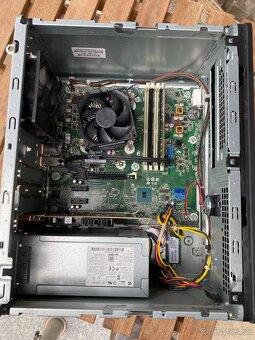 HP i5 7500 4jadro,8GBDDR4,HD630,256GBSSD - 2