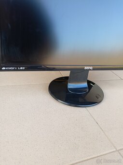 Monitor Benq cierny leskly 22'' PREDANY - 2