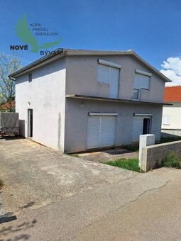 Na predaj dom vhodný na investíciu na ostrove Vir v Chorváts - 2