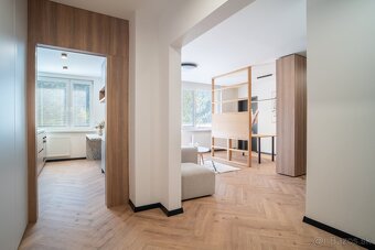 Štýlový 4-izbový byt po rekonštrukcii na predaj - 2