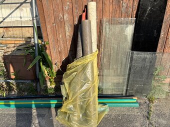 Darujem zadarmo za odvoz plastové rúry. - 2