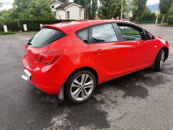 Opel Astra J 1,4T Enjoy 103kw 6MT - 2