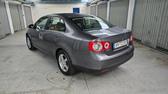 Volkswagen Jetta 1.6 mpi 75kw - 2