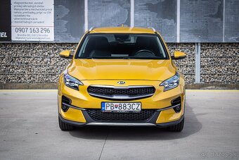 XCeed 1.4 T-GDi Gold, 1. majiteľ, slovenské, nelakované - 2