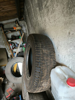 predam pneu Continental 265/70 R 17,5 najazdenych 5000km - 2