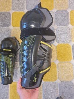 Hokejové holene CCM Tacks XF80 - v perfektnom stave - 2