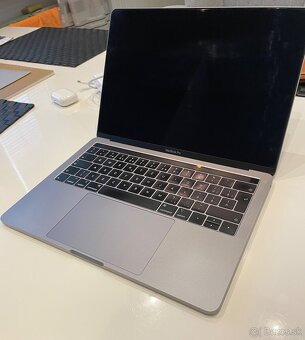 MacBook Pro 13 Touch Bar, intel Core i5 2019 - 2