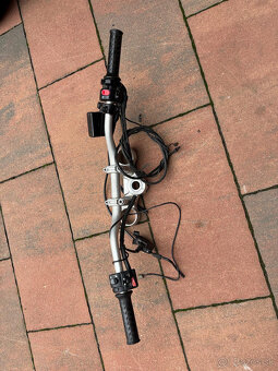 Triumph Tiger diely, vidlica, riadidlá - 2