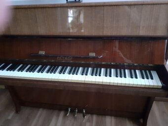 Petrof 114 Klasik - 2