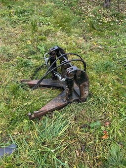 Čelný nakladač TRACLIFT - 2