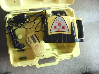 Rotačný laser Leica - 2