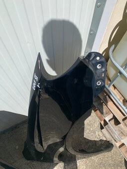 predni blatnik vw golf 6 VI combi cerny pravy - 2