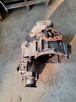 Predám prevodovku VW Passat b6 4X4  KNP - 2