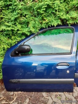 Predam bocne dvere na renaul clio rok 2002 - 2