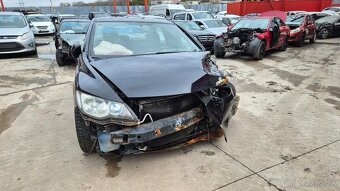 Honda Civic 1,8i - 2