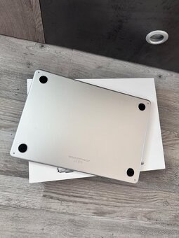 MacBook Air M2 2022 8/256 GB - 2