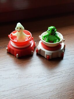 Veľké kinder postavičky. - 2