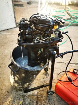 Motor na čln Mercury 15hp - 2