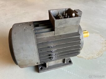 Elektromotor MEZ 2,2 kW - 2