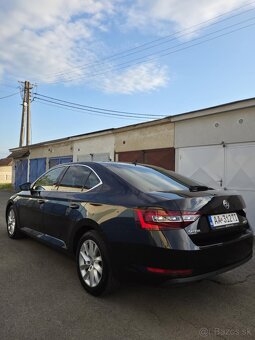 Škoda Superb 2.0TDI live dsg - 2