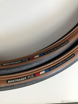 2x Bontrager R3 Hard-Case Lite TLR Road Tire Skin - 2