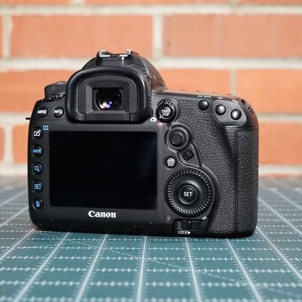 CANON EOS 5D MARK IV - 2