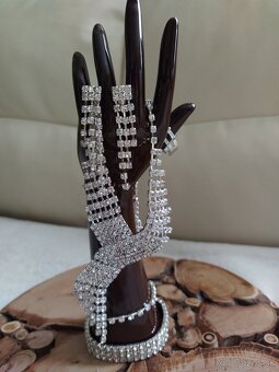 NOVÝ set bižutérie + krabička a brošňa (osobný odber) - 2