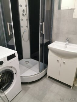 Južná trieda - veľký 3 izbový byt na predaj - 2