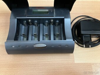 Nabijačka Voltcraft P500 LCD - 2