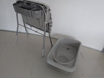 prebaľovací pult s vaničkou Chicco - 2